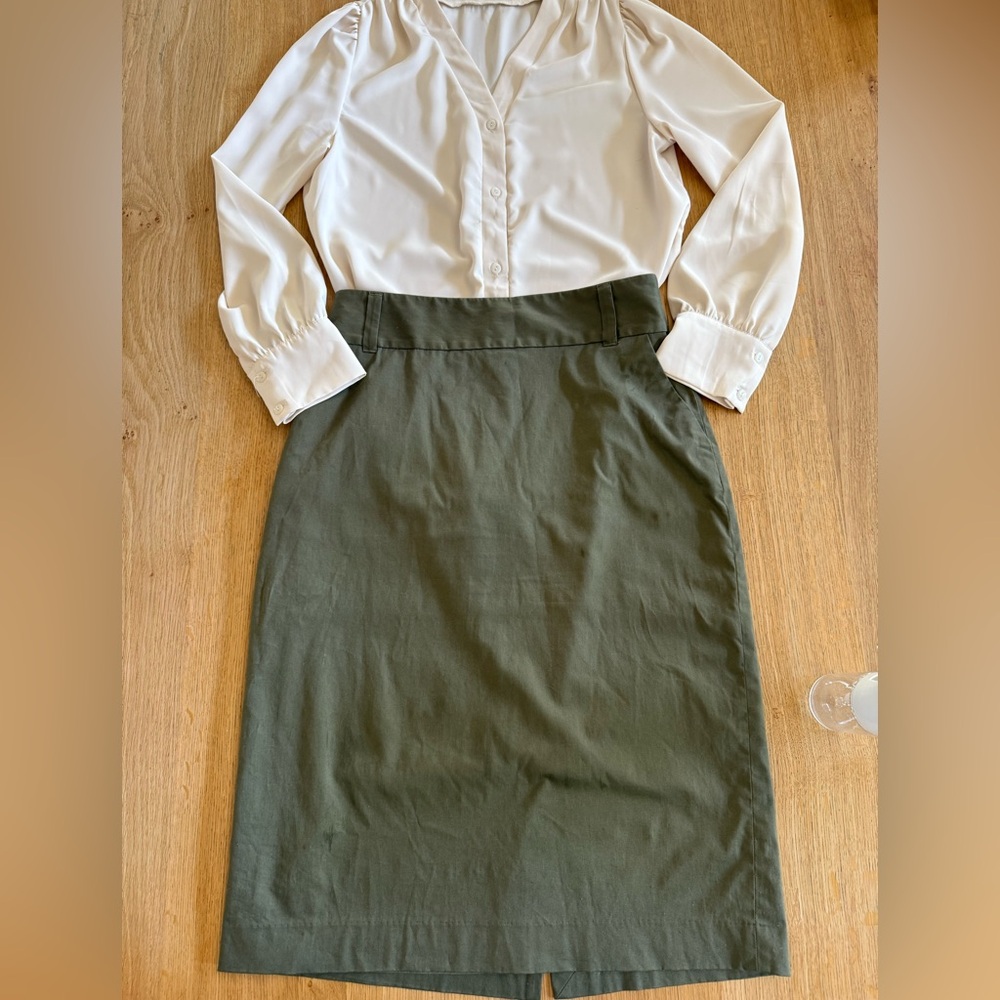 Banana Republic Dark Green Pencil Skirt